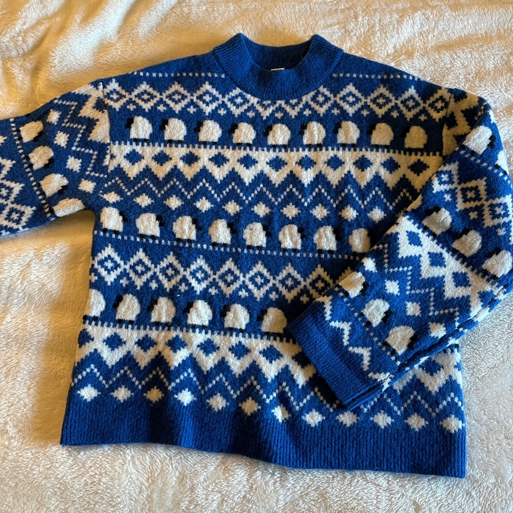 H&M Blue and White sheep patterned sweater - Picture 2 of 6